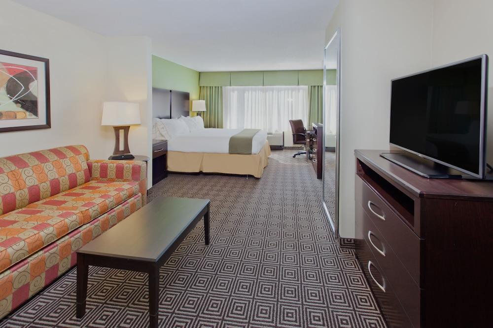 Holiday Inn Express Rome-East By Ihg Экстерьер фото