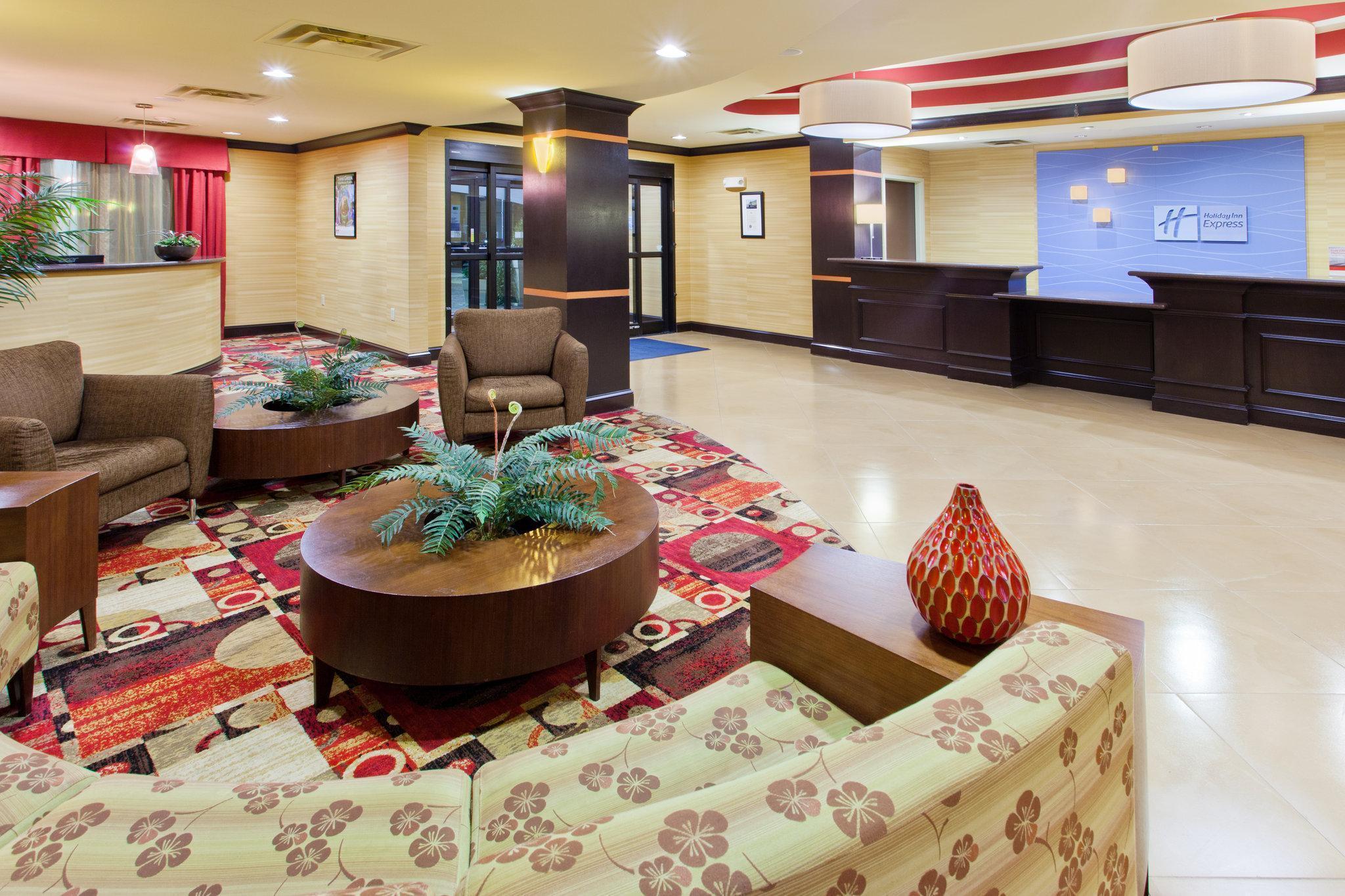 Holiday Inn Express Rome-East By Ihg Экстерьер фото