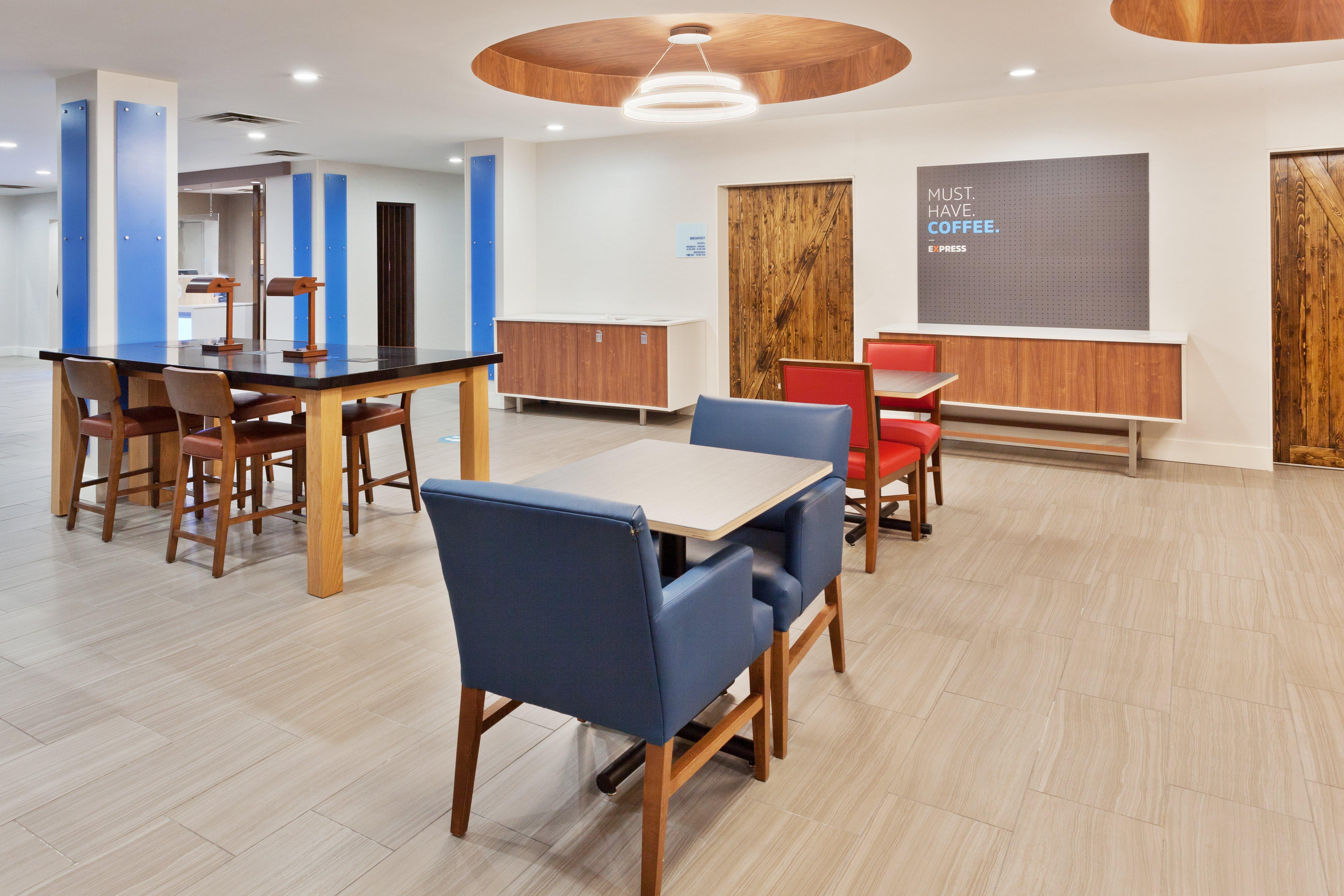 Holiday Inn Express Rome-East By Ihg Экстерьер фото
